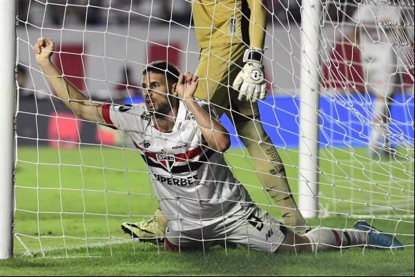 Calleri em São Paulo x Botafogo(Imagem:Marcos Ribolli)
