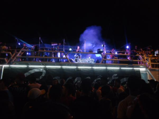 Forró dos Plays faz a diferença na alegria do segundo arrastão no carnaval de Floriano.(Imagem:FlorianoNews)