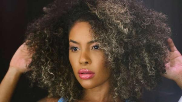 Na unidade médica, a ex-peoa ou por alguns exames e assim descobriu um sangramento no cérebro. A informação foi divulgada no Instagram por sua equipe.  