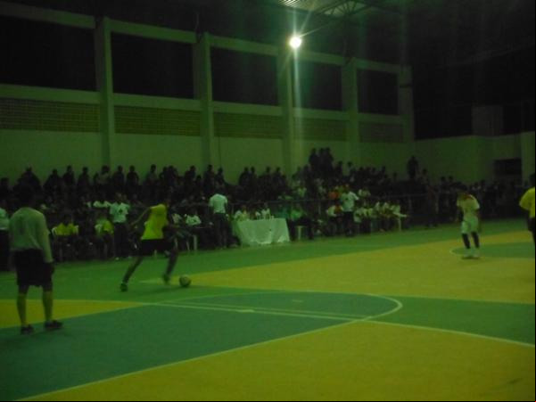 Torcedores lotam Ginásio Coberto nas finais dos Jogos Escolares Florianense.(Imagem:FlorianoNews)