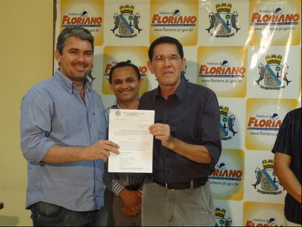 Prefeitura de Floriano convoca concursados da Educação e Saúde.(Imagem:FlorianoNews)