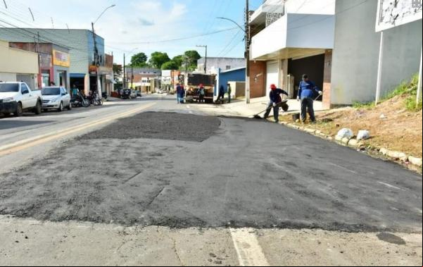 Infraestrutura retoma operação tapa-buracos em ruas e avenidas do Centro da cidade.(Imagem:Secom)