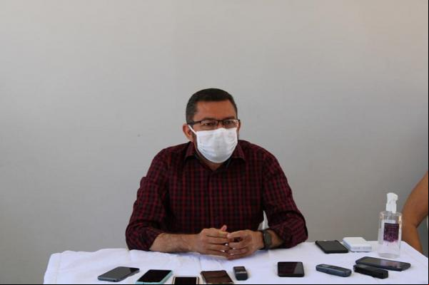 A coordenadora também disse que outro problema que aumenta a disseminação do vírus em Picos são as filas nas agências bancárias para o pagamento do auxílio emergêncial. ?Picos t(Imagem:Reprodução)