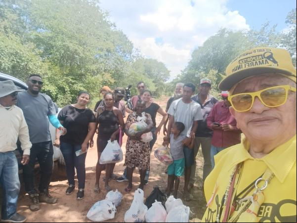 Repórter Amarelinho realiza ação social em comunidades rurais de Floriano.(Imagem:FlorianoNews)
