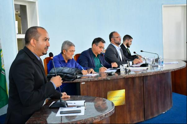 Audiência pública na Câmara Municipal discute a concessão dos serviços de água e esgoto em Floriano(Imagem:CMF)